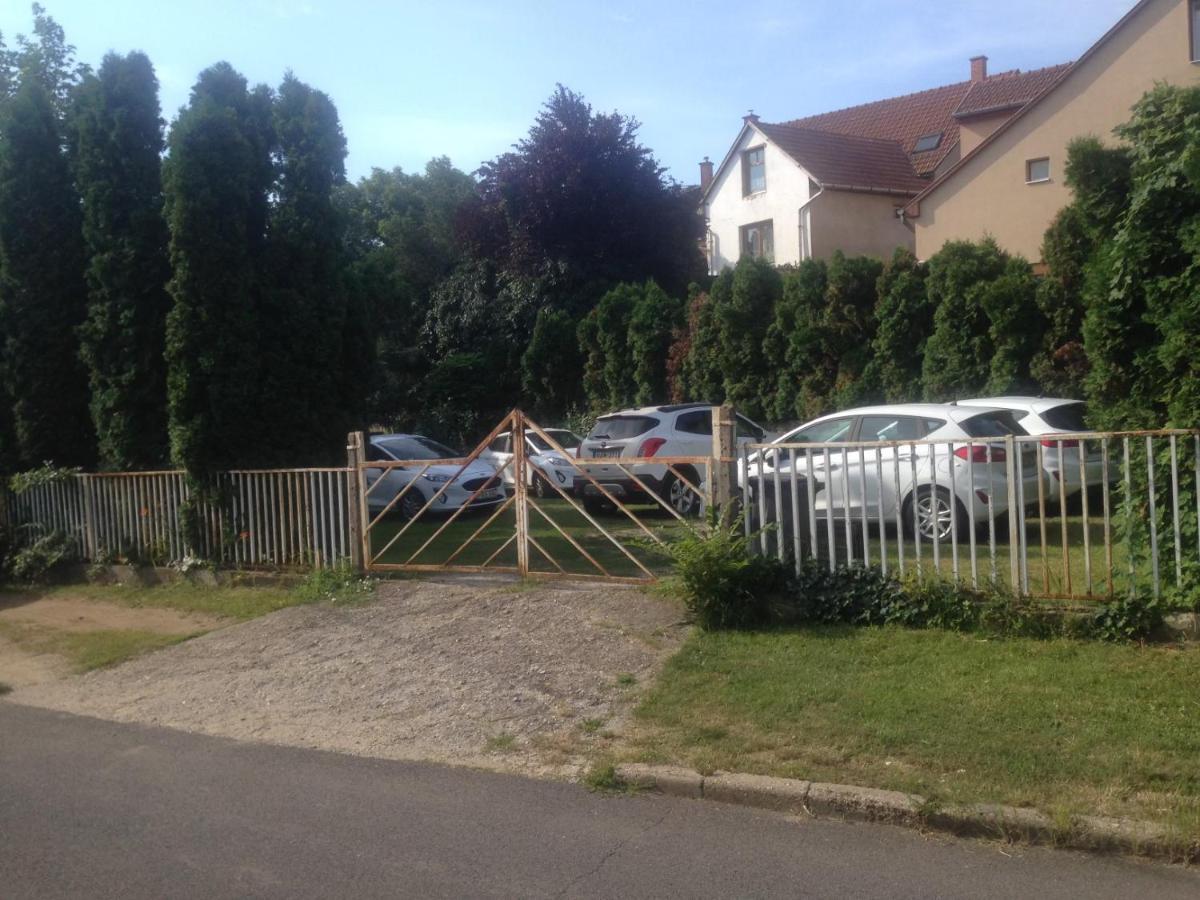 Apartment Kisvolgy Eger Buitenkant foto